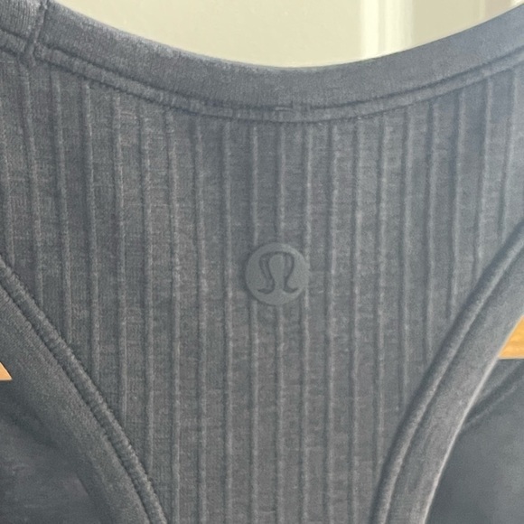 Lululemon Ebb To Street Racerback Crop Tank
Black Charcoal Grey W1CJUS $58 Sz 6 - Picture 6 of 7